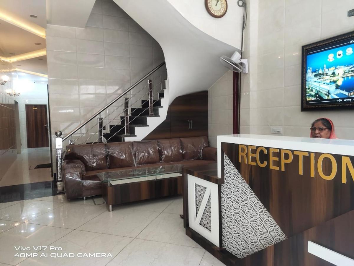 Jasneet Homestay Amritsar Dış mekan fotoğraf
