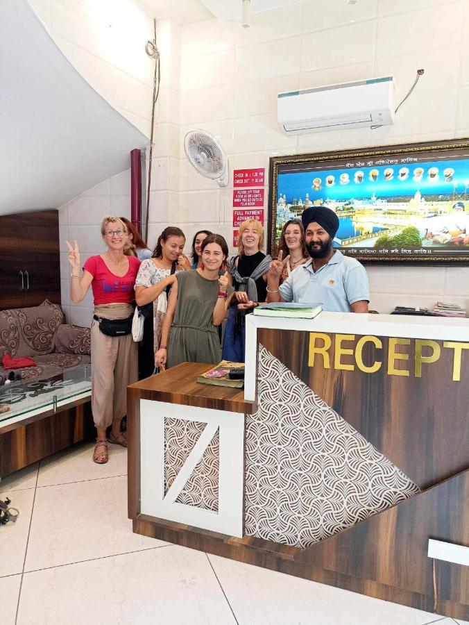 Jasneet Homestay Amritsar Dış mekan fotoğraf