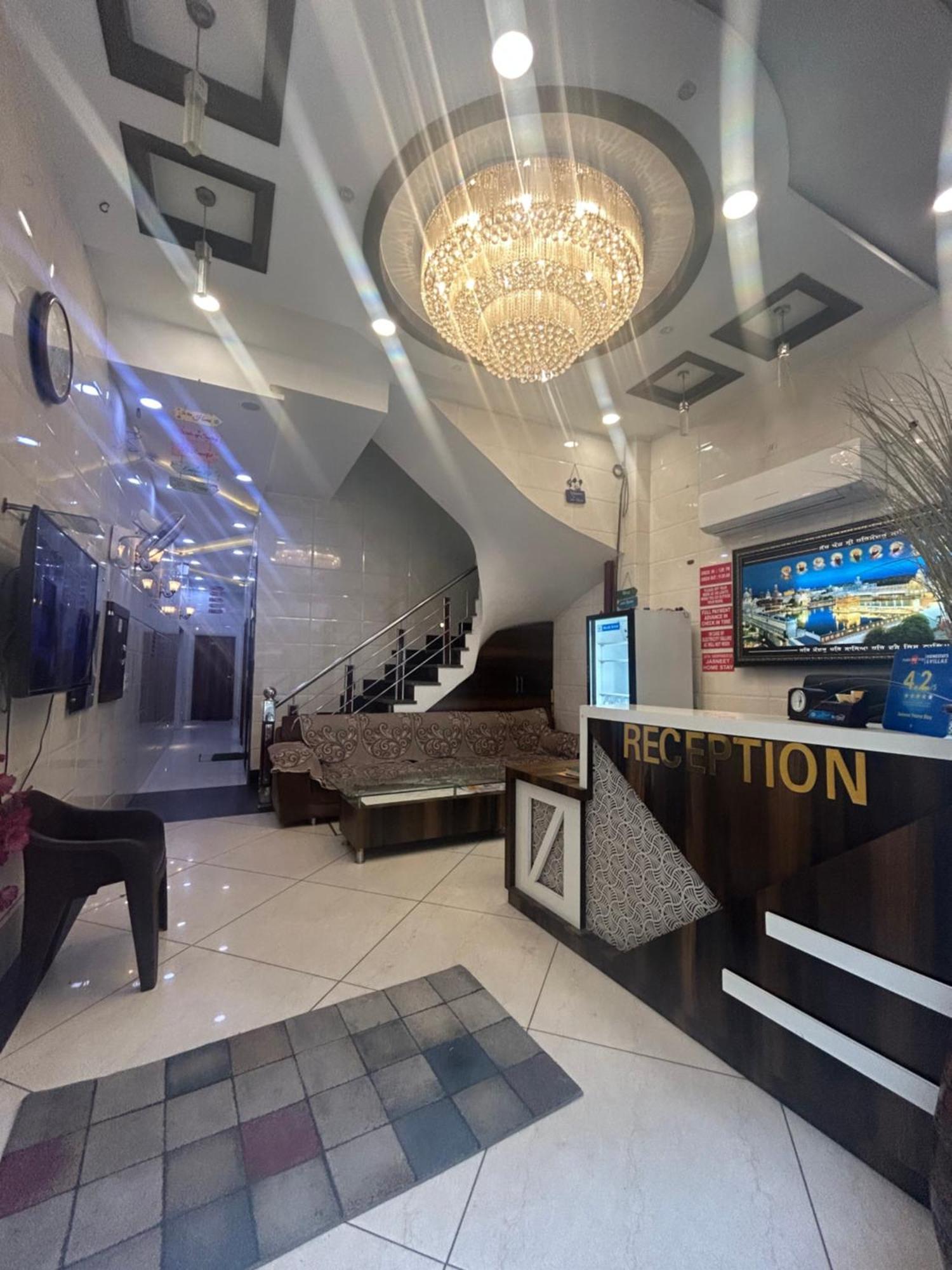 Jasneet Homestay Amritsar Dış mekan fotoğraf